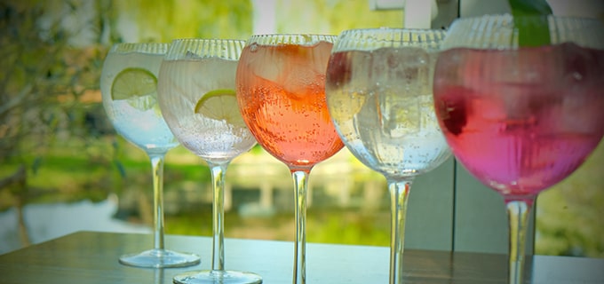 Friday Fizz - Be-gin the weekend with us!