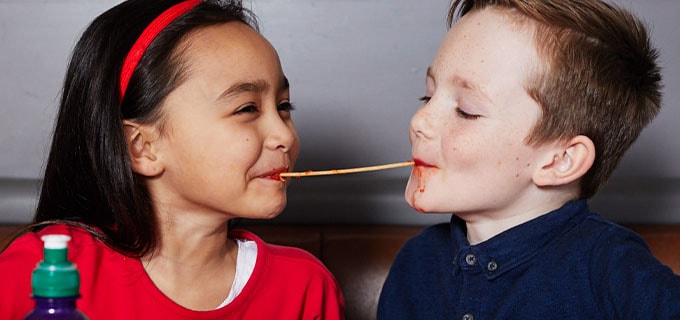 sun-tues: Kids eat for £1